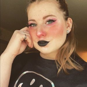 Meet your Posher, Abigail